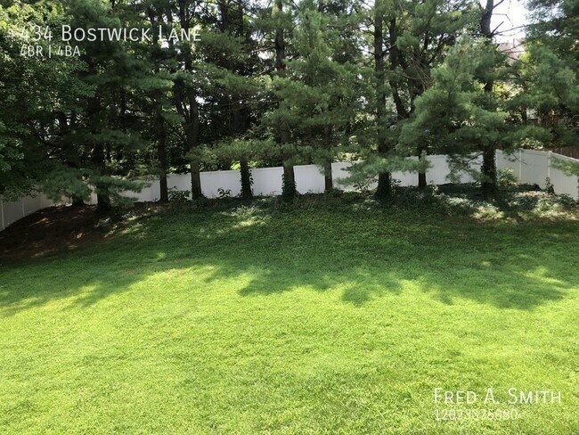 Building Photo - 434 Bostwick Ln