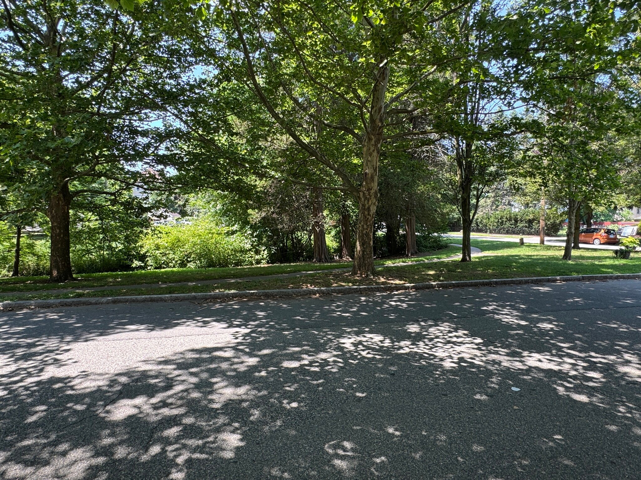 Building Photo - 653 Pleasant Valley Pky