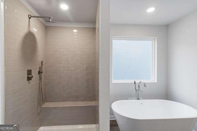 Building Photo - 197 Weldon Rd