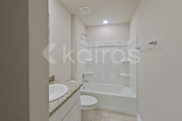 Building Photo - 119 Yardley Ct