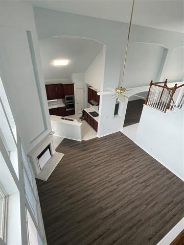 Building Photo - 513 Hickory Dr