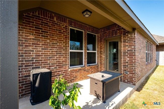 Building Photo - 2263 Bluewood St