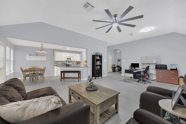 Building Photo - 3828 Landon Park Dr