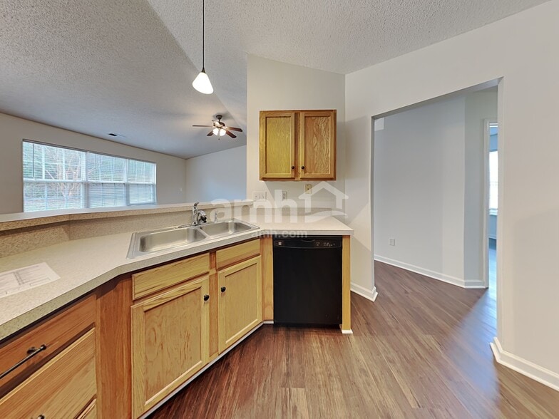 Building Photo - 212 Marcie Rush Ln