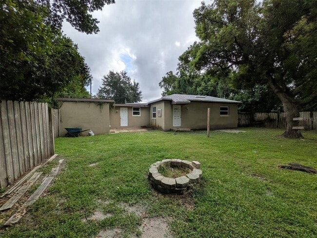 Building Photo - 313 Granada Dr