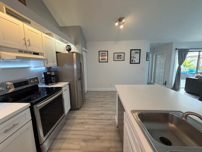 Building Photo - 8847 Thumbwood Cir