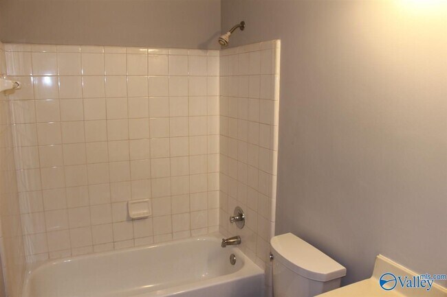 Building Photo - 108 Harpers Hop Ct