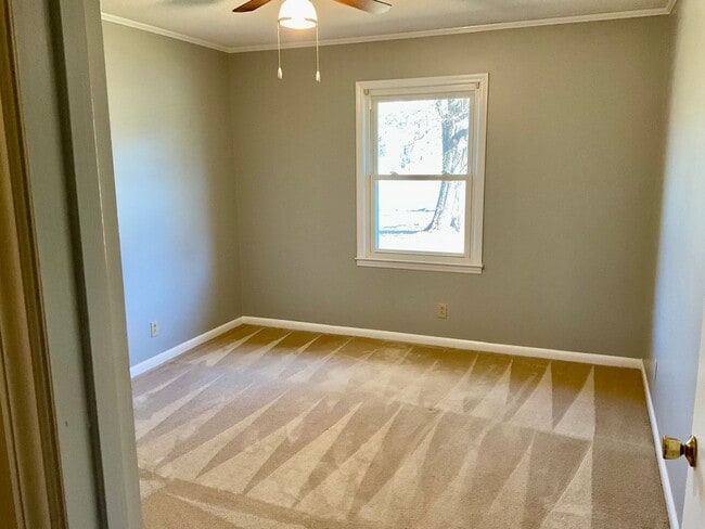 Building Photo - Brick Ranch Style home with 3 Bedrooms, 2.5 Baths, Full Unfinished Basement In Iron Station NC