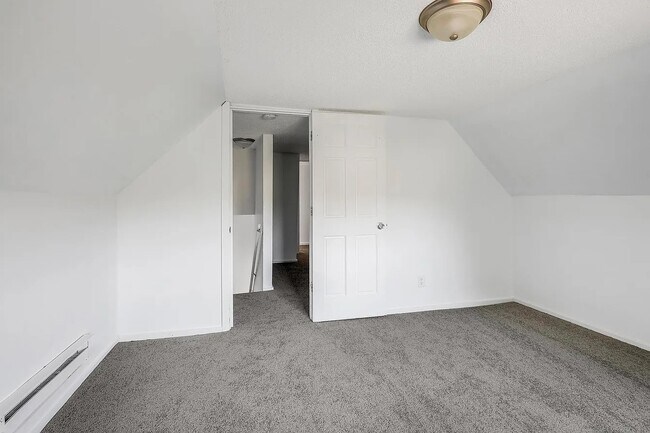 Building Photo - 2124 Fremont Ave N