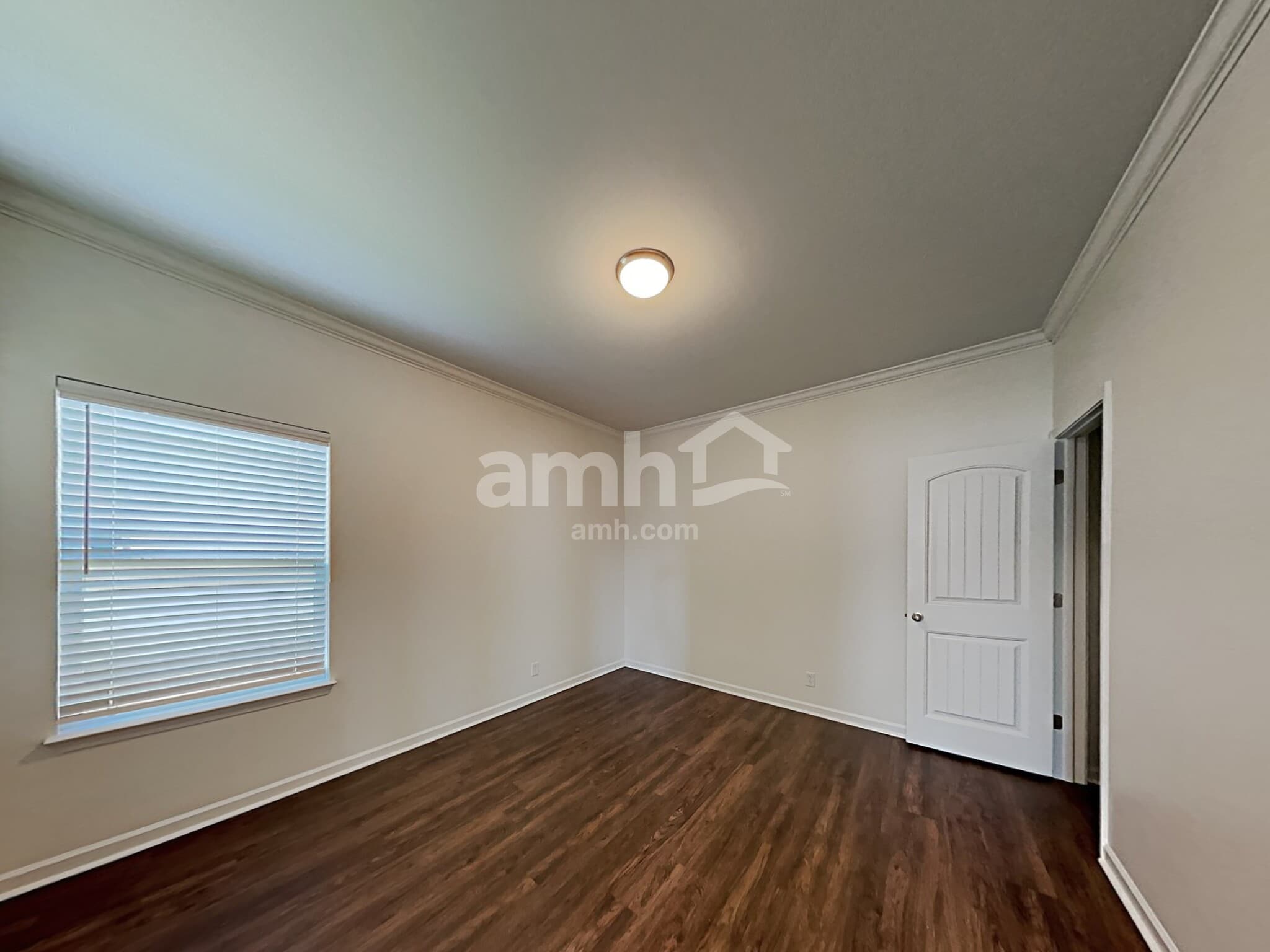 Building Photo - 2055 Shafer Dr