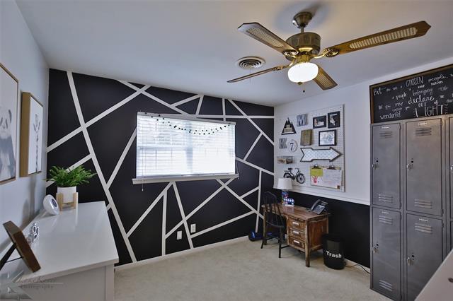 Building Photo - 2132 Sylvan Dr