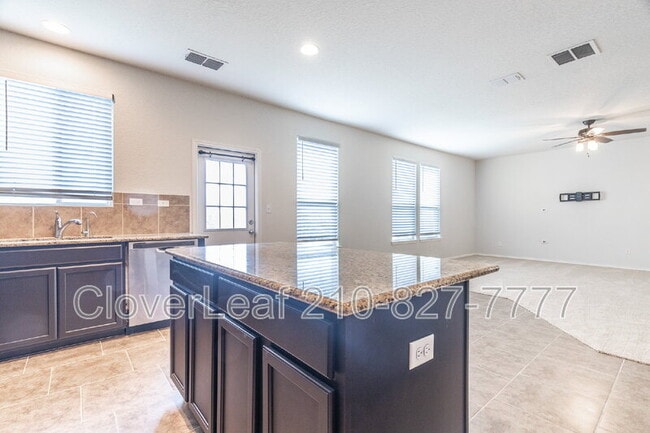 Building Photo - 27429 Emilie Cyn