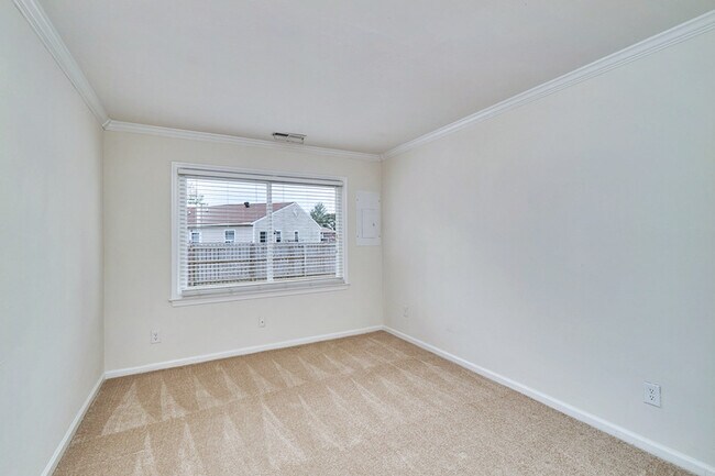 Building Photo - 924 Firefall Ct