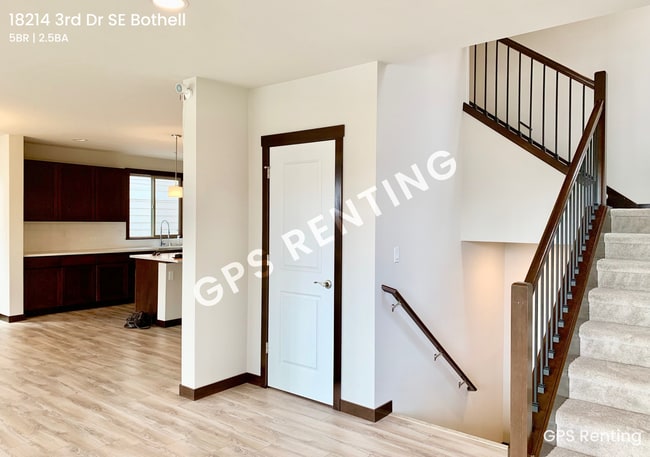 Building Photo - 18214 3rd Dr SE