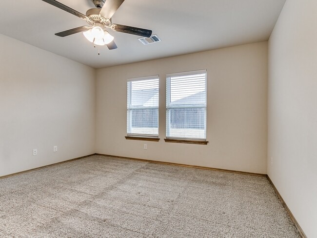 Building Photo - 3421 Pagoda Pead Dr