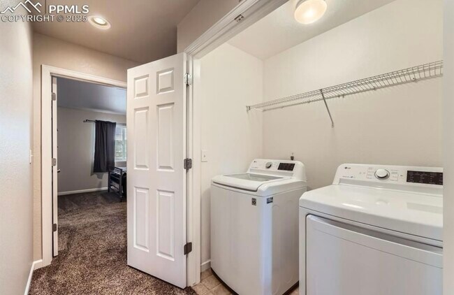 Building Photo - 17144 Blue Mist Grove