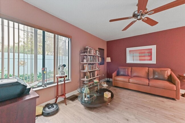 Building Photo - 507 Sea Oats Dr