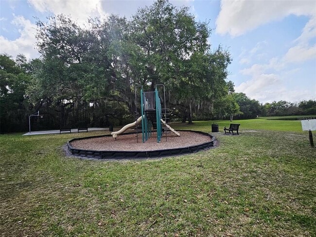 Building Photo - 3102 Camino Real Dr N