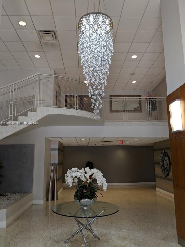 Building Photo - 3000 S Ocean Dr