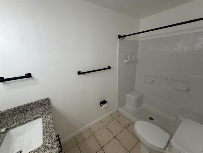 Building Photo - 121 Reserve Cir