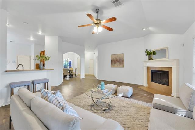 Building Photo - 2309 Trickling Creek Dr