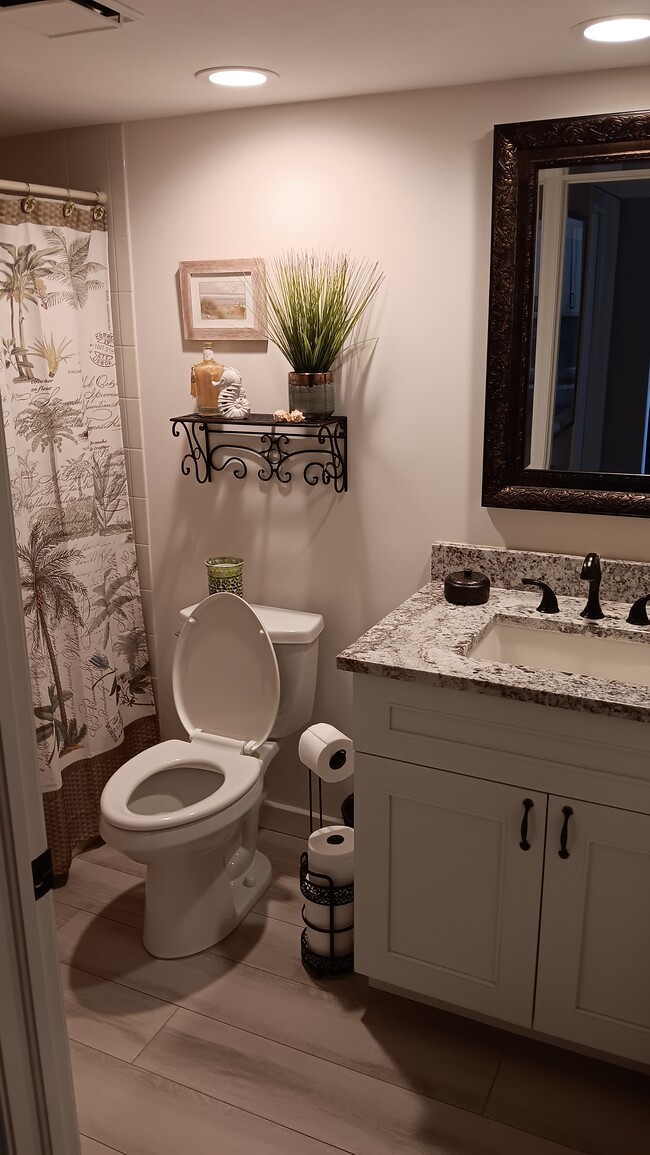 Building Photo - 320 Horse Creek Dr