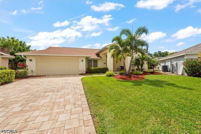 Building Photo - 9241 Bramble Ct