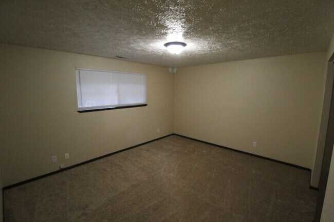 Building Photo - 1205 N Cook St