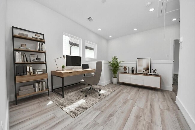 Building Photo - 1816 West St