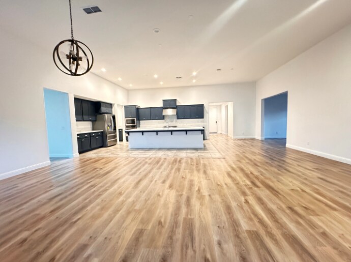 Building Photo - 2783 Brewer St