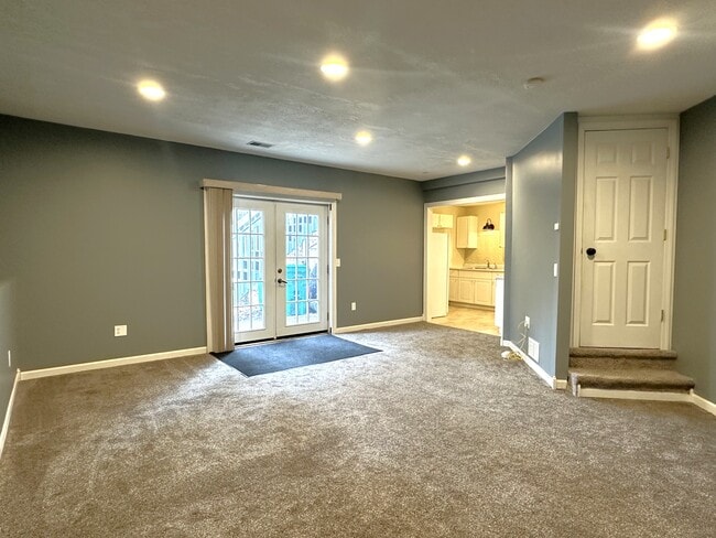 Building Photo - 15493 Yellow Pine St NW