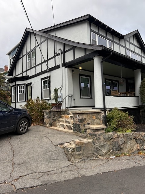 Building Photo - 386 Humphrey St