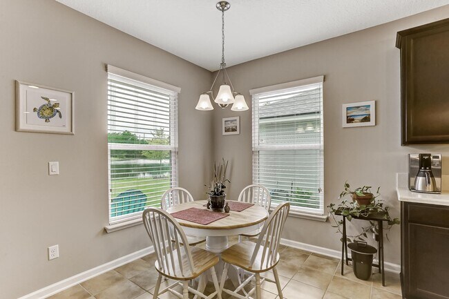Building Photo - 94264 Woodbrier Cir