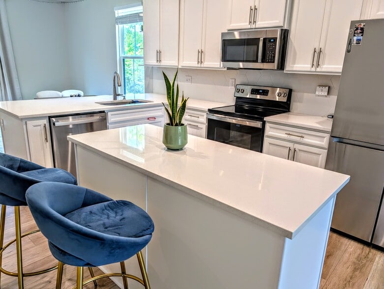 Kitchen 2 - 460 Spearfield Ln