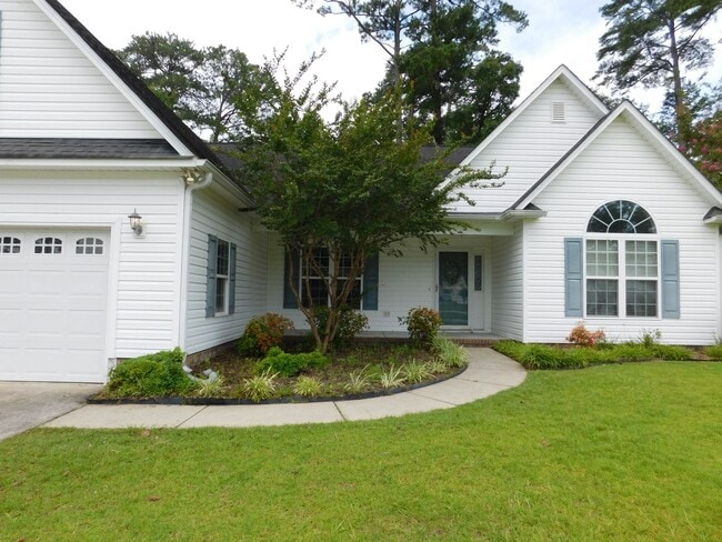 Building Photo - 408 Sweet Gum Way