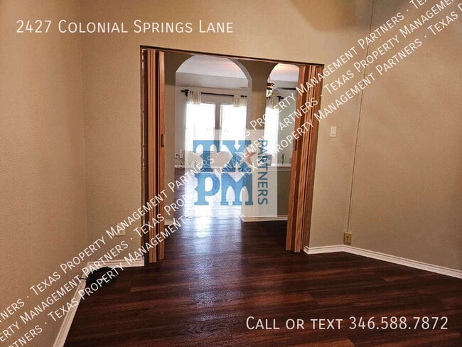 Building Photo - 2427 Colonial Springs Ln