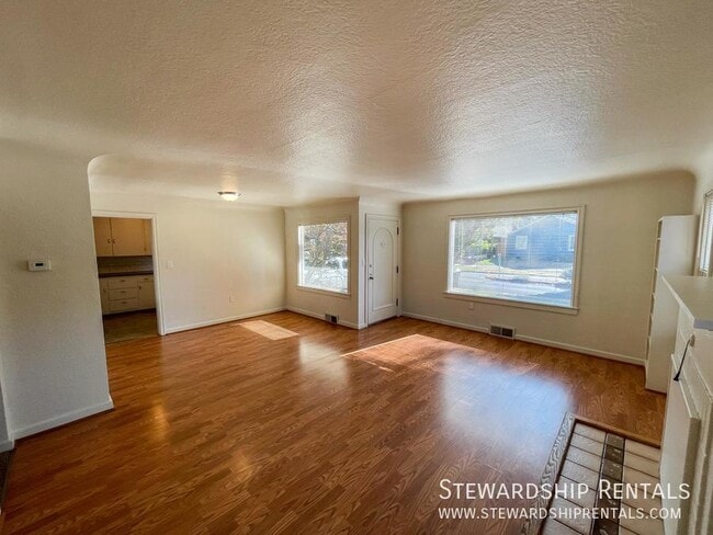 Building Photo - 1790 Mill St