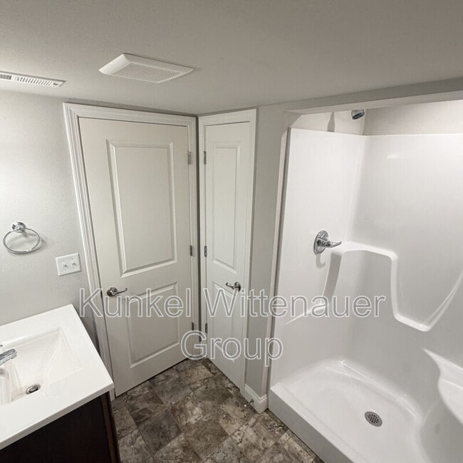 Building Photo - 8401 Allied Wy