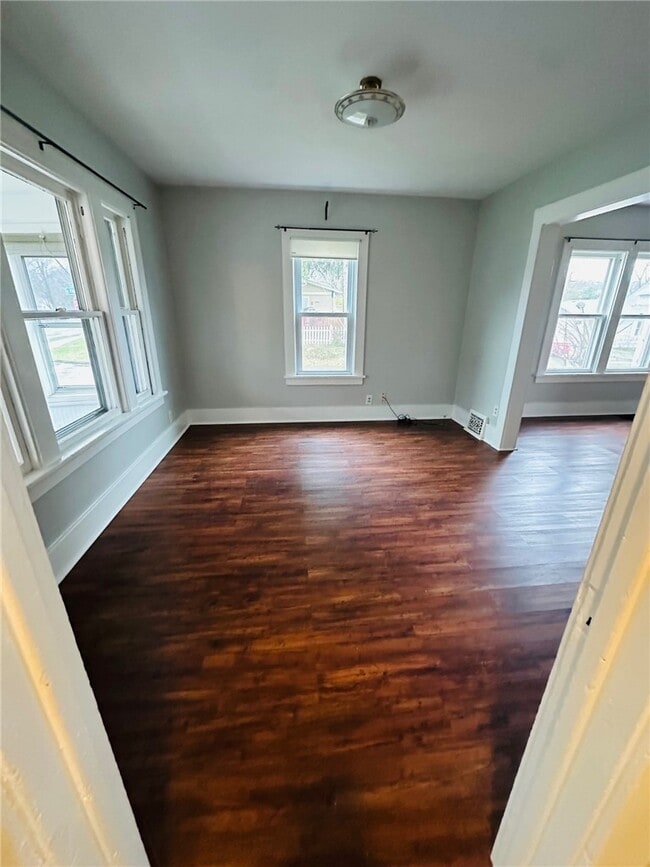 Building Photo - 511 S Lincoln Rd