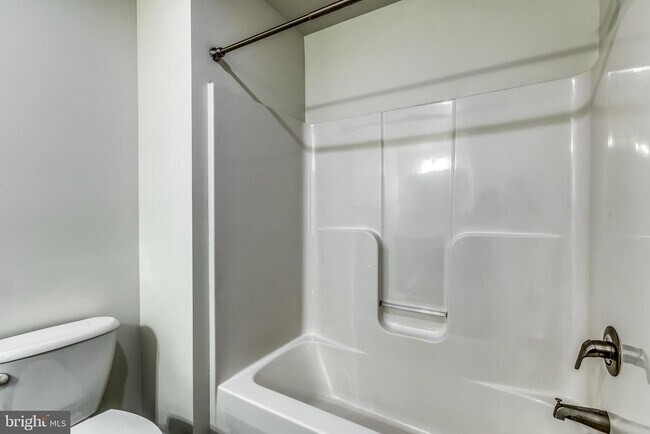 Building Photo - 4122 Haverford Ave