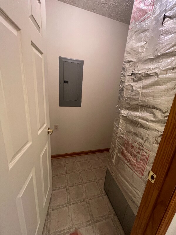 Building Photo - 2515 Franklin Turnpike