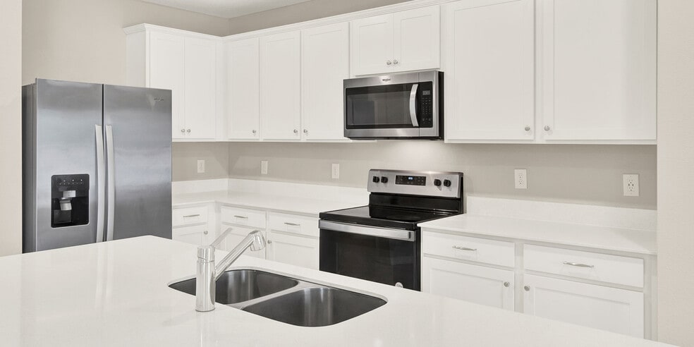 Building Photo - Redding Pointe