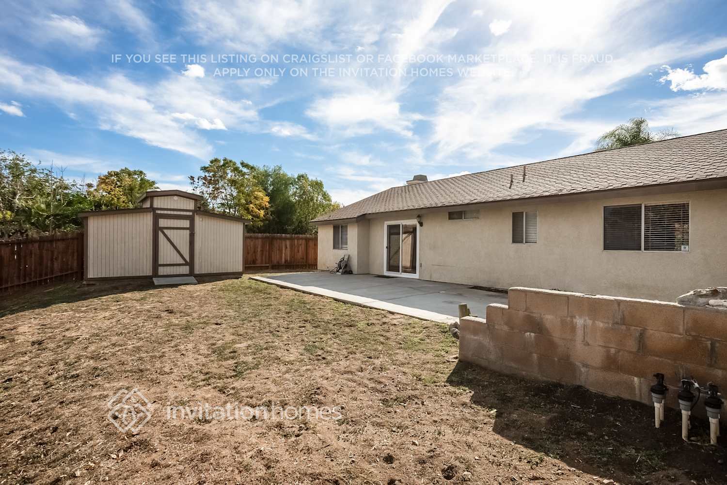 Building Photo - 19086 Reindeer Dr