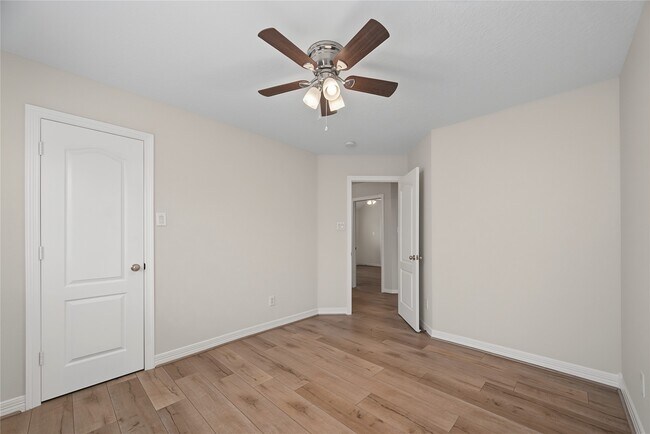 Building Photo - 5807 Bayberry Way