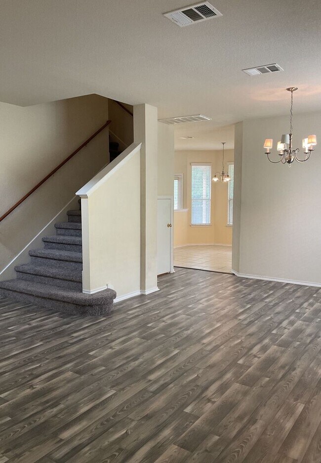 Building Photo - 4302 Cessnock Dr