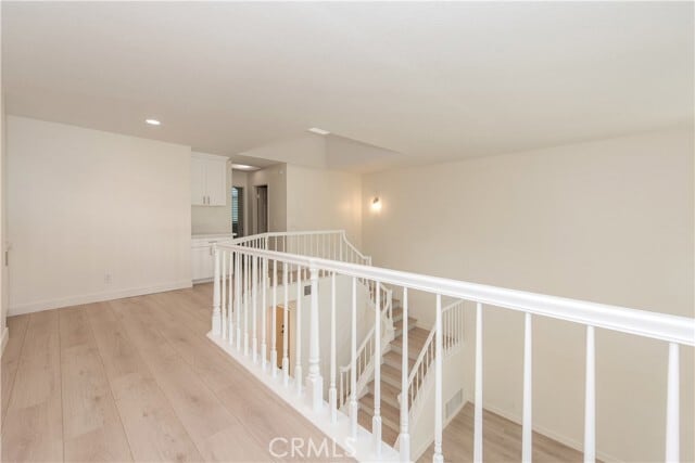 Building Photo - 45 Cedarlake