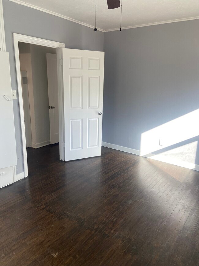 Bedroom - 4132 Arden Dr N