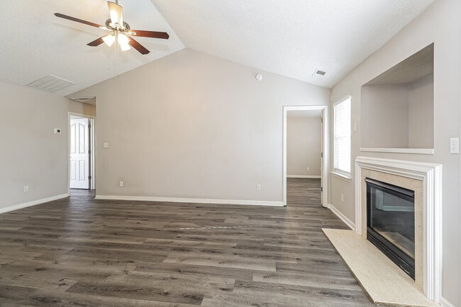 Building Photo - 13954 Dingess Rd