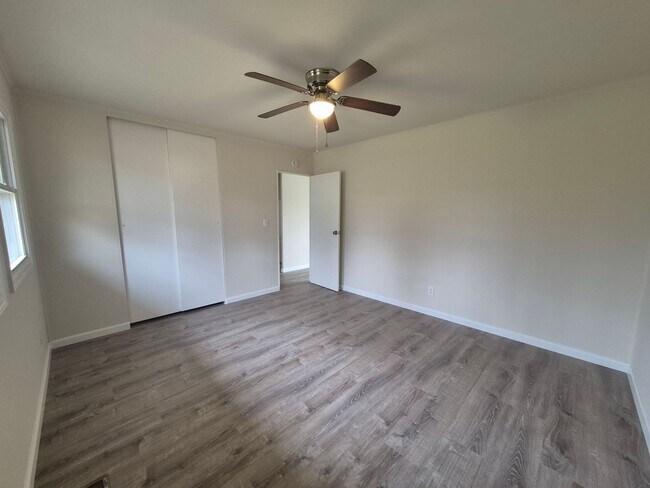 Building Photo - Fully remodeled 3 bedroom home!