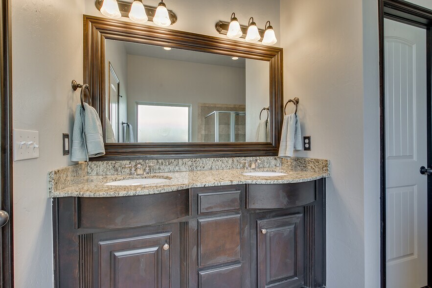 Master Double Vanity - 19120 Summer Grove Ave